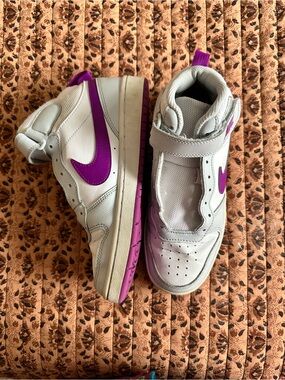 Nike Sneakers size 5Y